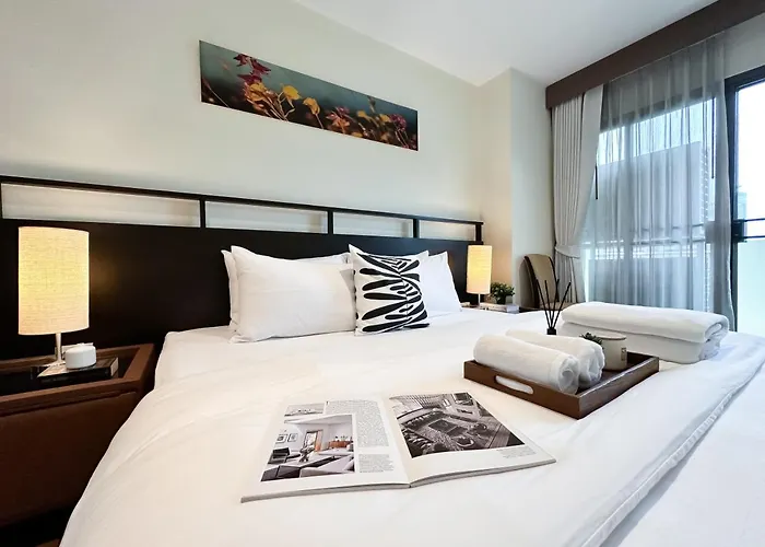 Vibrant Modern 57 Sqm - Ultra Fast Wifi - Bts Thonglor アパート バンコク都