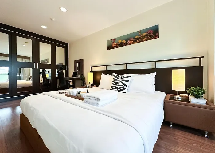 Vibrant Modern 57 Sqm - Ultra Fast Wifi - Bts Thonglor