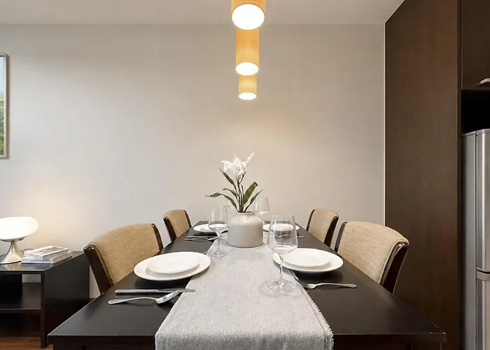 Vibrant Modern 57 Sqm - Ultra Fast Wifi - Bts Thonglor アパート
